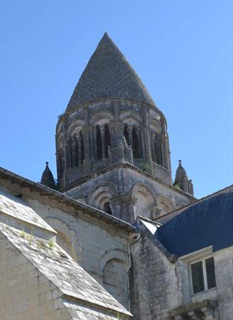  Photo: Clocher de Ste Marie,église abbatiale de l'Abbaye 