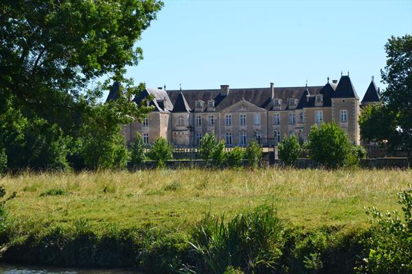  Photo: Château de Panloy 0.JPG