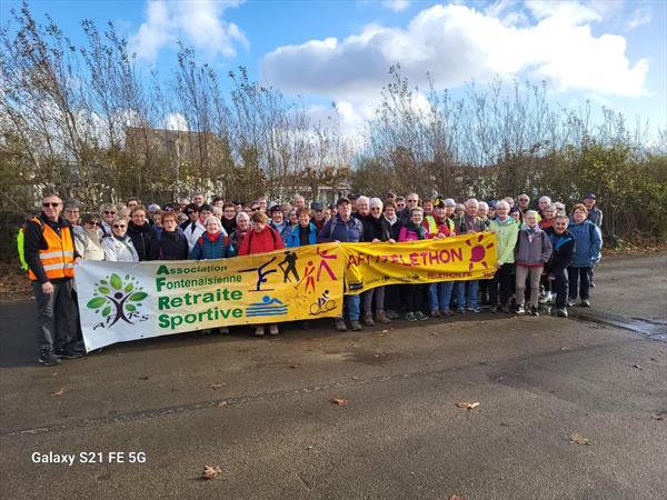  Photo: Les 80 randonneurs de l'AFRS à la marche du Téléth