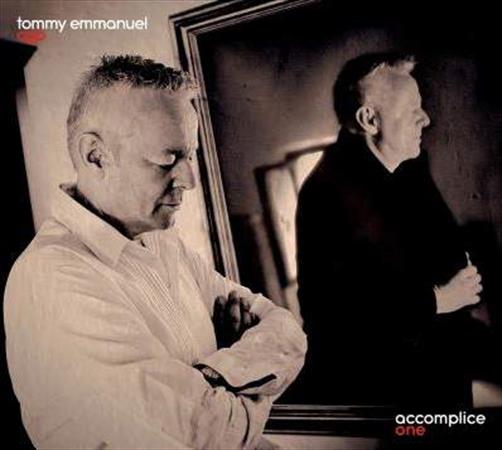 &url=http://www.bluesagain.com/p_selection/selection%200518.html Photo: tommy emmanuel