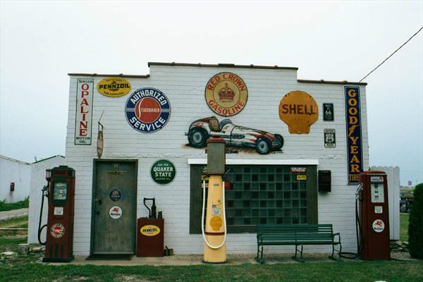  Photo: Route 66 Dwight Station Texaco Becker Marathon