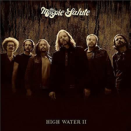 &url=http://www.bluesagain.com/p_selection/selection%201019.html Photo: the magpie salute