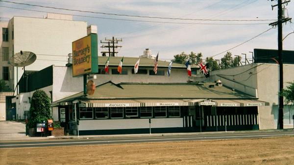  Photo: Route 66 Los Angeles Barney's Bearnery