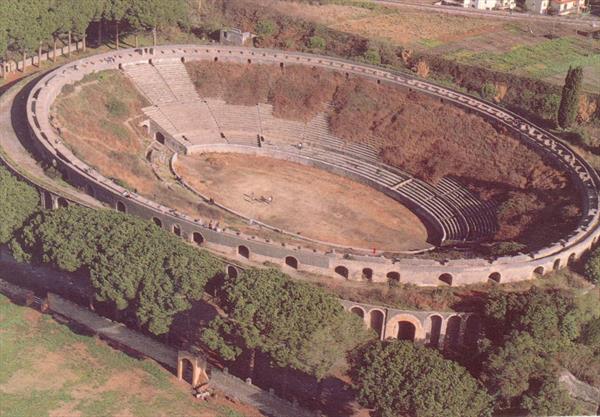  Photo: amphitheatre.jpg