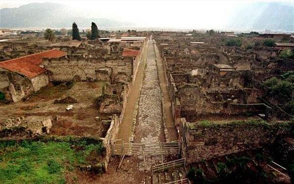  Photo: pompeii3_1784527b.jpg