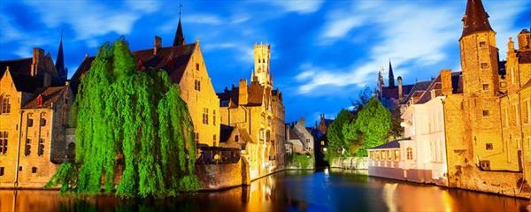  Photo: bruges-nuit-905x362.jpg