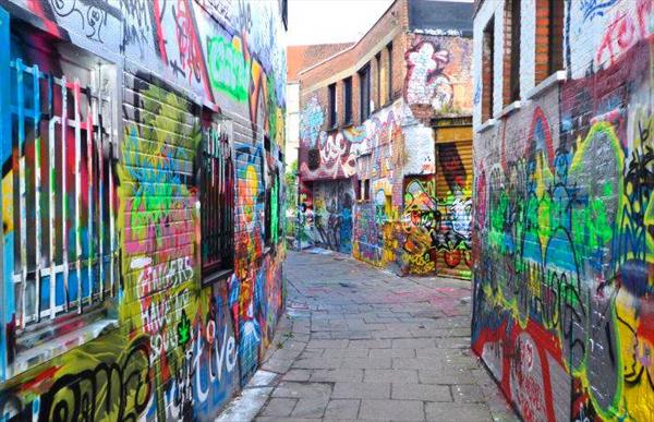  Photo: Visiter-Bruges-et-Gand_Graffiti-Gand_iStock-2.jpg