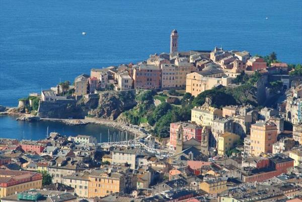  Photo: vue-aerienne-de-bastia-1936118680-1624253.jpg