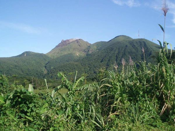  Photo: Vue Sud du massif (depuis le Sud)