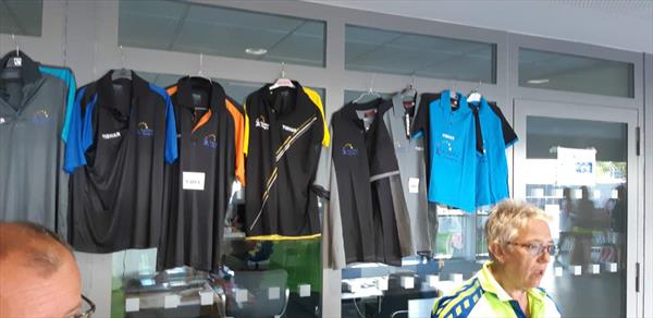  Photo: 6- hall d'accueil, ventre tshirt stock Ligue.jpg