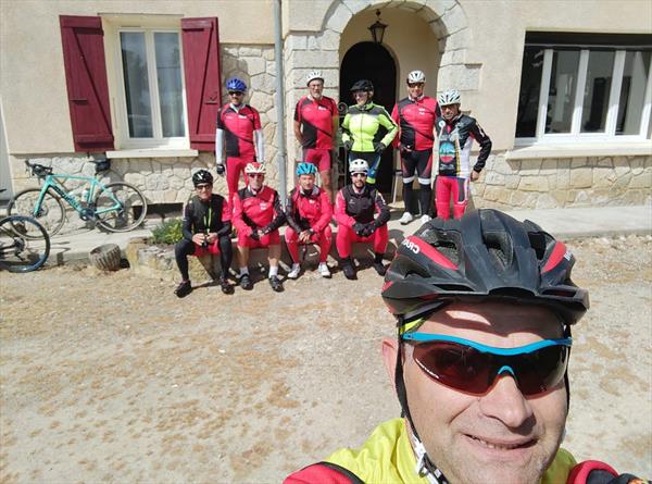  Photo: J1 - 124424 - prépa départ Le Macon.jpg