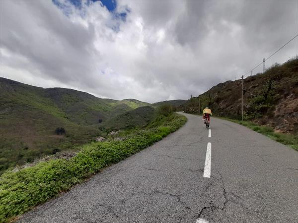  Photo: J3 - col de Fontfroide - en plein vent.jpg