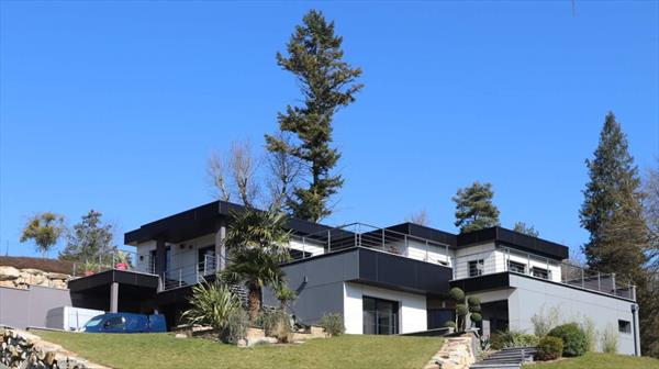  Photo: p17.jpg