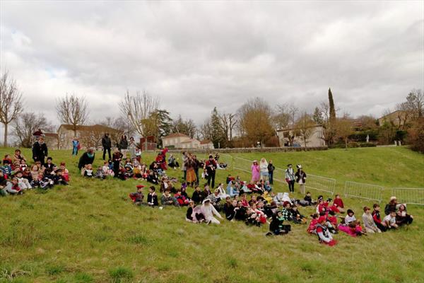 Le carnaval des Enfants Photo: Vers la fin du carnaval