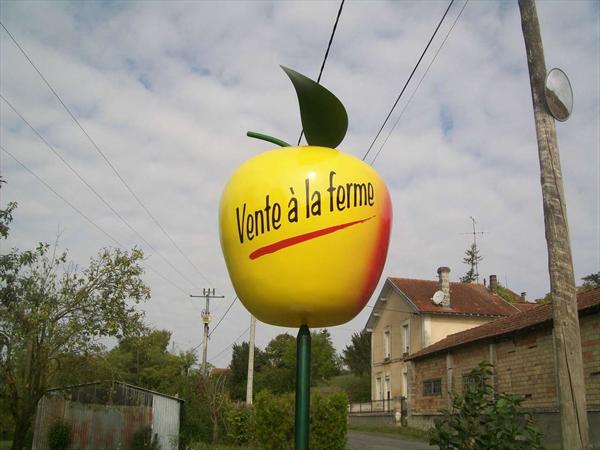  Photo: hervouet-garat_logo-de-la-pomme_ph22.jpg