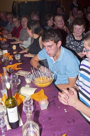  Photo: repas-dansant-2011-vouzan_ph-12.jpg