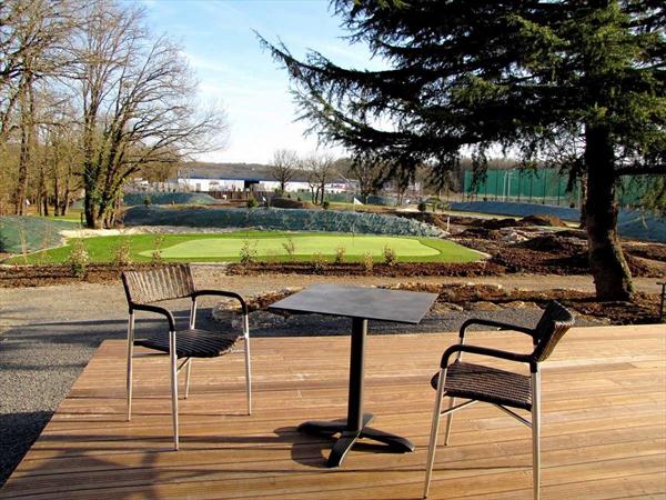  Photo: golf-les-petites-chaumes-la-terrasse_ph70.jpg