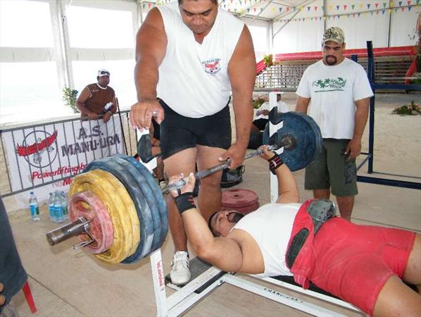 

2è essai D.C. pour Andy Photo: 0100.jpg  MANU URA Musculation Paea - TAHITI