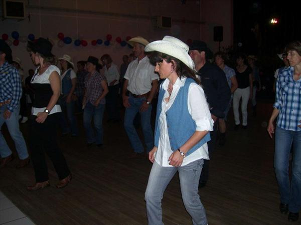  Photo: LeslieRyan024.JPG