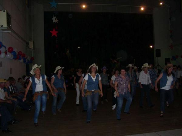  Photo: LeslieRyan033.JPG