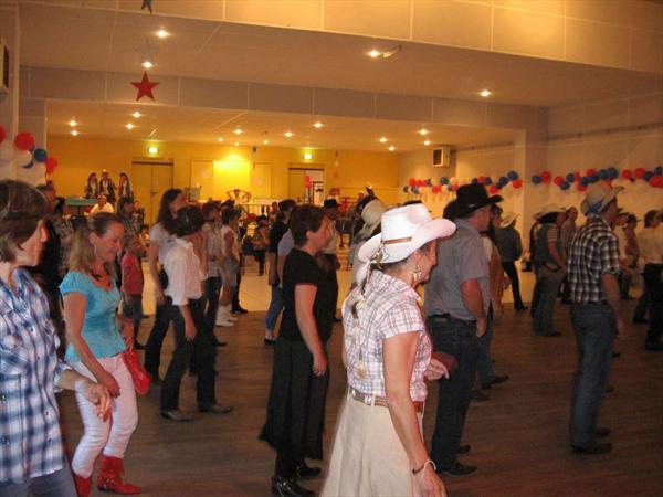  Photo: LeslieRyan20100020.JPG