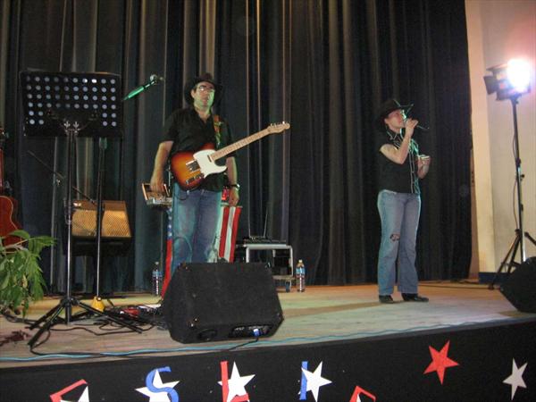  Photo: LeslieRyan 20100014.JPG