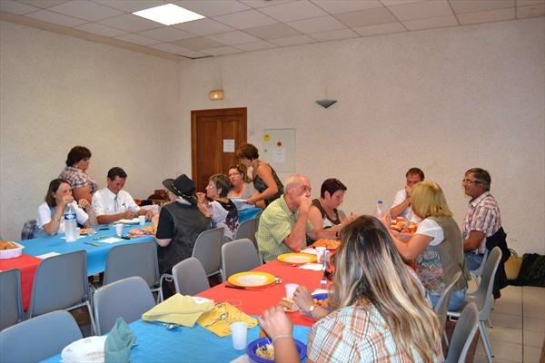  Photo: Photo repas country 063.jpg