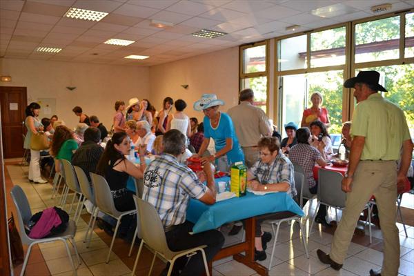  Photo: Photo repas country 065.jpg