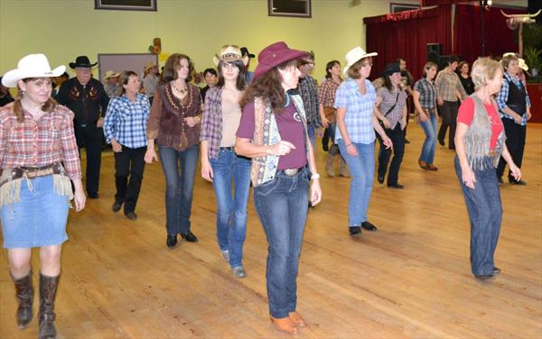  Photo: country plaisirs cercoux 022.jpg