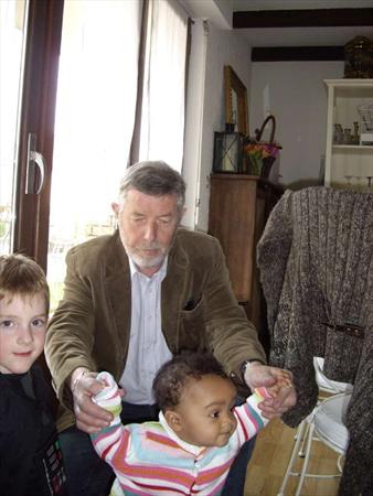 Avec Grand tonton Jean Pierre

With Great uncle Jean-Pierre Photo: IMGP2612.JPG